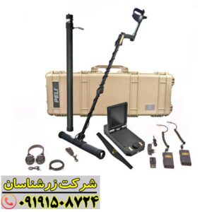 کاربر در حال کاوش با فلزیاب ای ایکس پی 4500 در زمین باستانی 09191508724